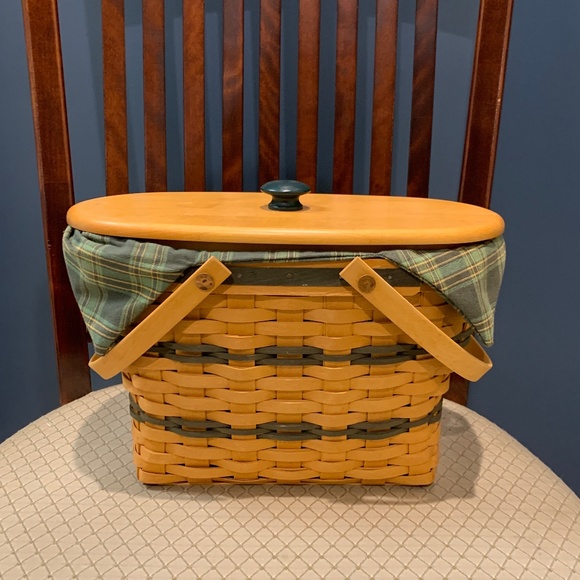 Longaberger aTraditions Collection Fellowship Basket '97 - Picture 3 of 12